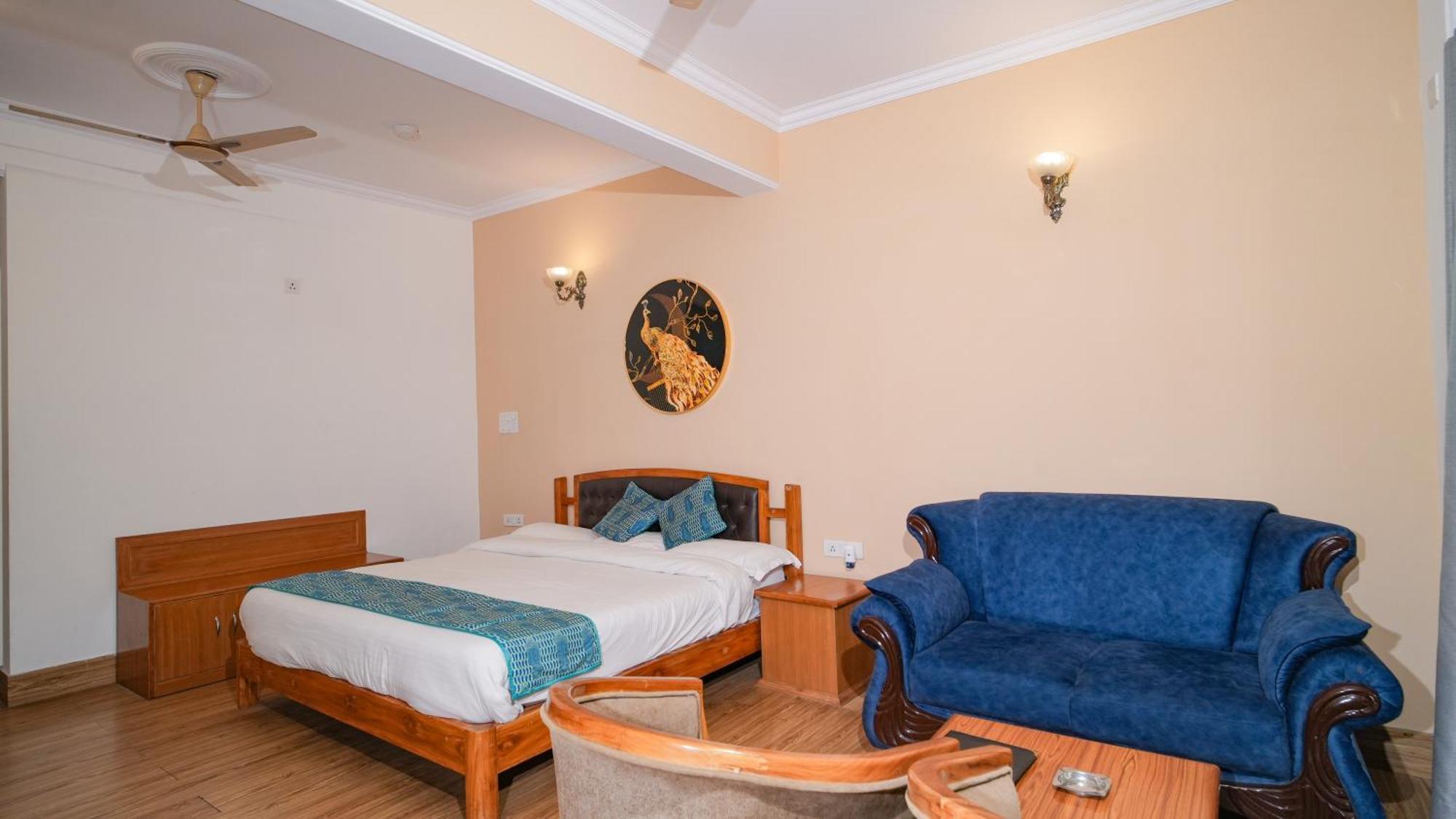 Neelesh Inn- A Luxury Lake View Hotel- 20 Kms From Nainital Bhīm Tāl Esterno foto