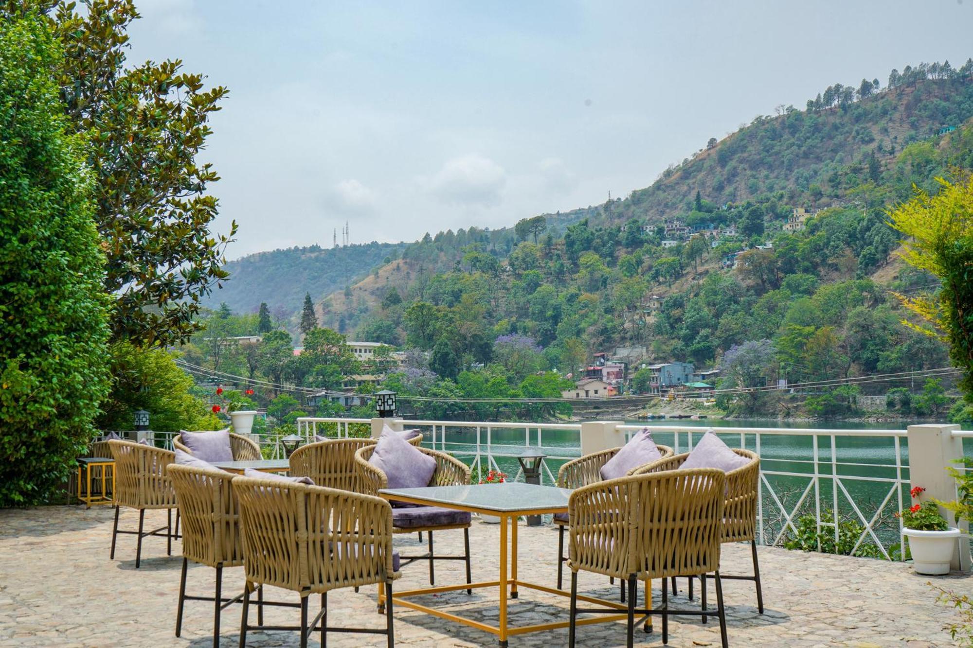 Neelesh Inn- A Luxury Lake View Hotel- 20 Kms From Nainital Bhīm Tāl Esterno foto