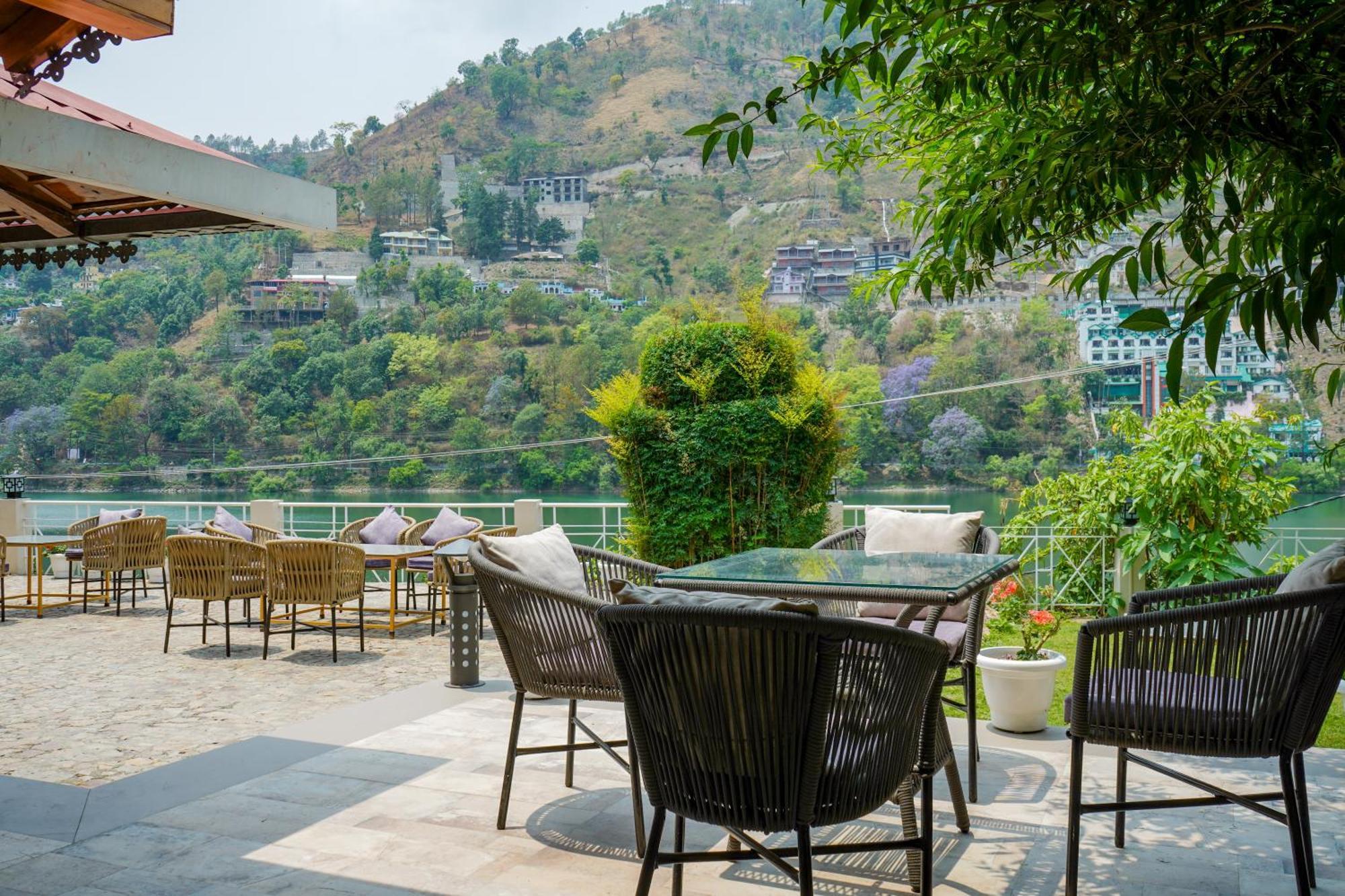 Neelesh Inn- A Luxury Lake View Hotel- 20 Kms From Nainital Bhīm Tāl Esterno foto