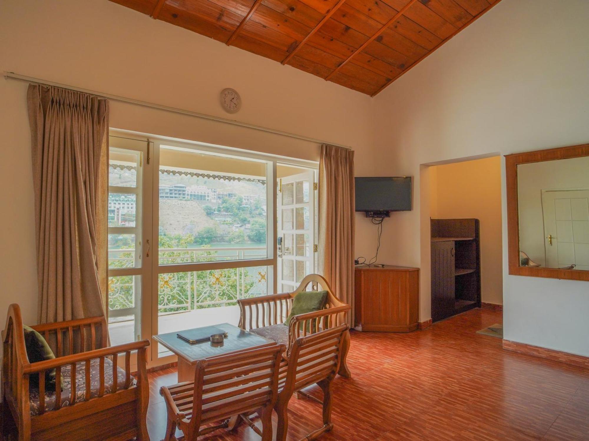 Neelesh Inn- A Luxury Lake View Hotel- 20 Kms From Nainital Bhīm Tāl Esterno foto